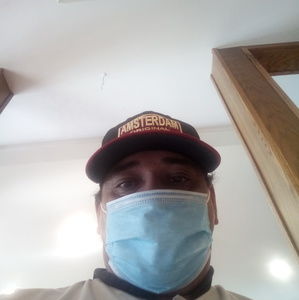 Meet your Posher, Efrain